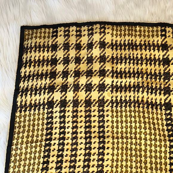 Rudi Gernreich Vintage 100% Silk Houndstooth Plaid Square Scarf Hand Rolled - Picture 4 of 10